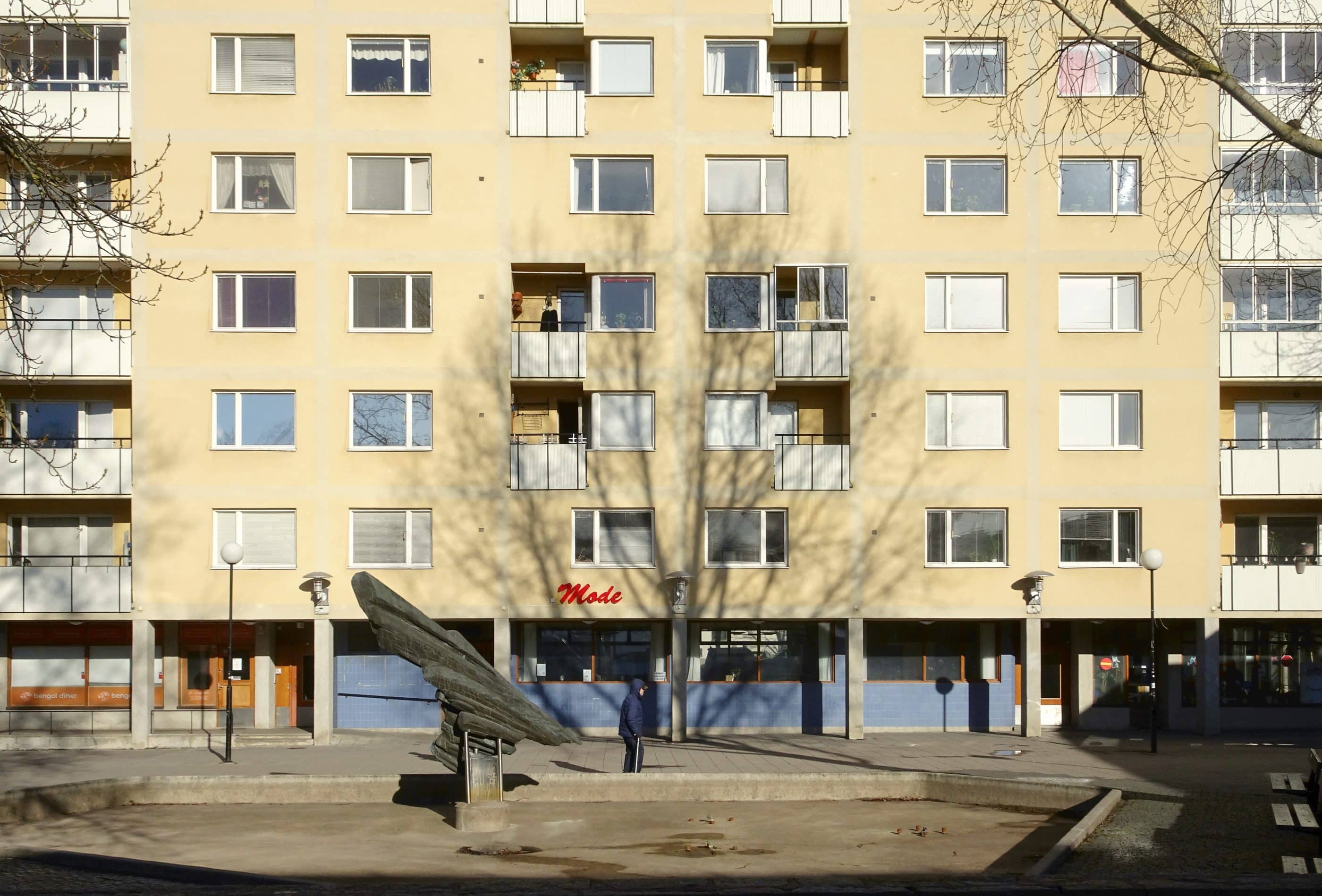 The changing role of cooperatives in the Swedish housing regime