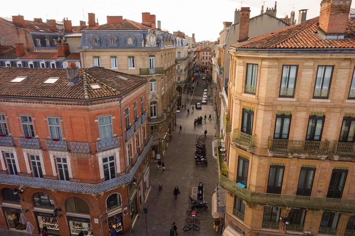 Encadrement des loyers à Toulouse : Piquemal promet, Moudenc refuse catégoriquement